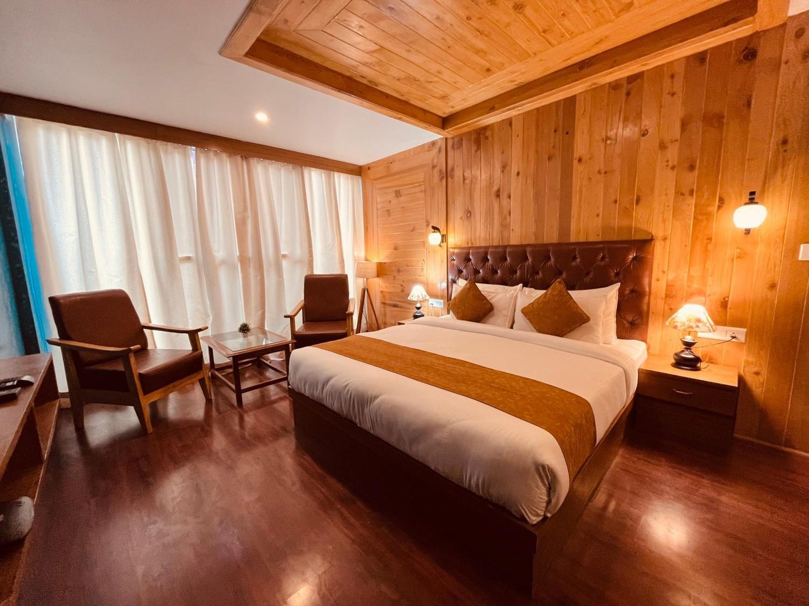 Deluxe room interior at Vista Resort